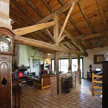 Konukevi La Maison Du Chai *